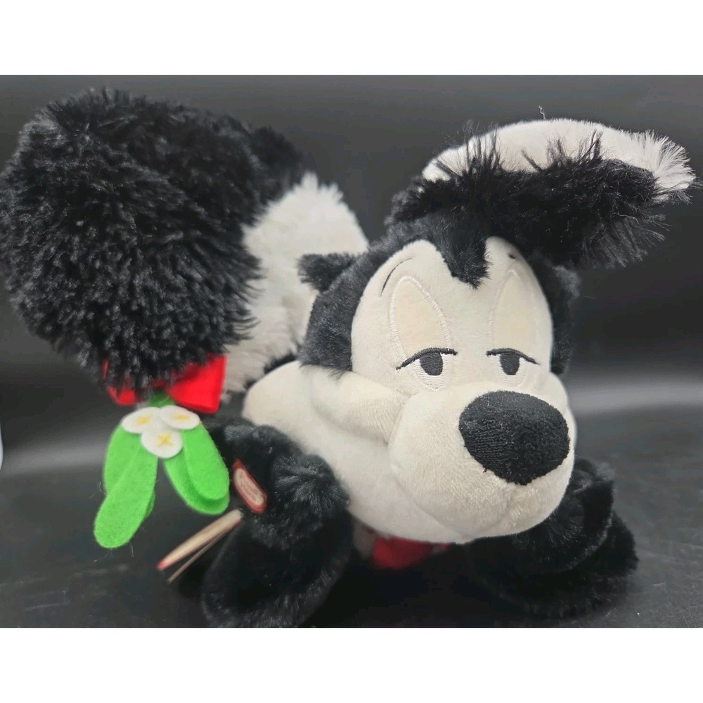 WORKING 2006 Hallmark Pepé Le Pew Under Mistletoe Talking Plush Looney Tunes WT
